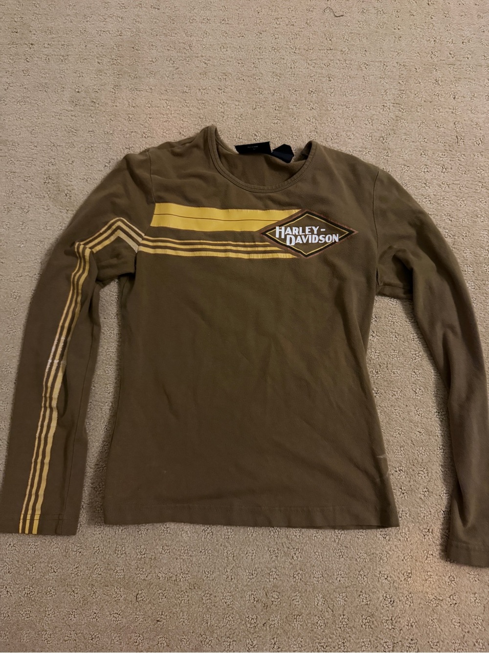 Vintage Harley-Davidson Olive Green Long-Sleeve Tee with Yellow Stripe Logo